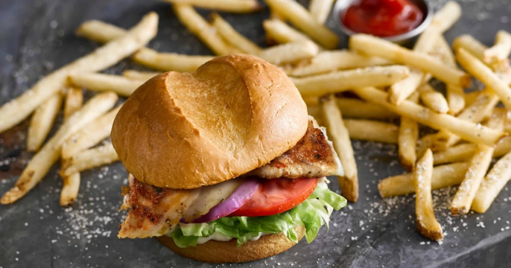 Ruby Tuesday – Free Sandwich & Fries for Postal Workers Today!
